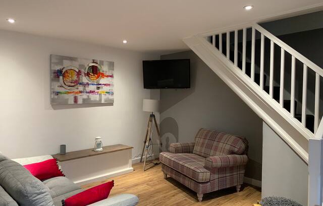 Cwmafan Cabin | Tŷ Dwt