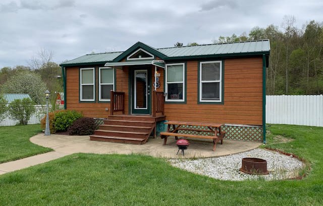 Bridgeport Cabin | Spacious, Comfortable Cabin #34 near Wheeling