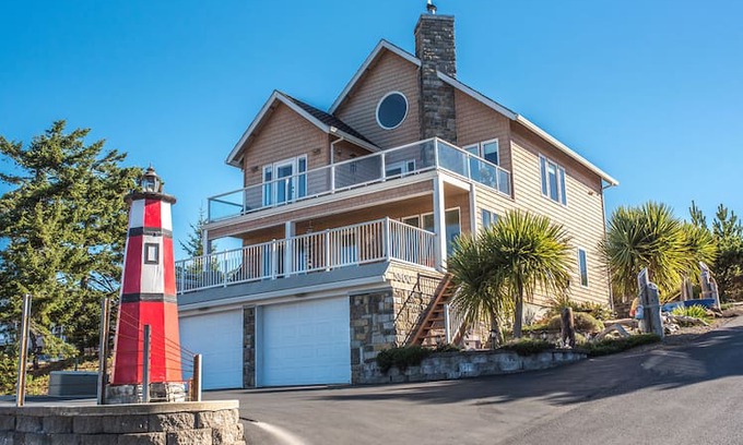 Oceanside House | "House of MacDonald"