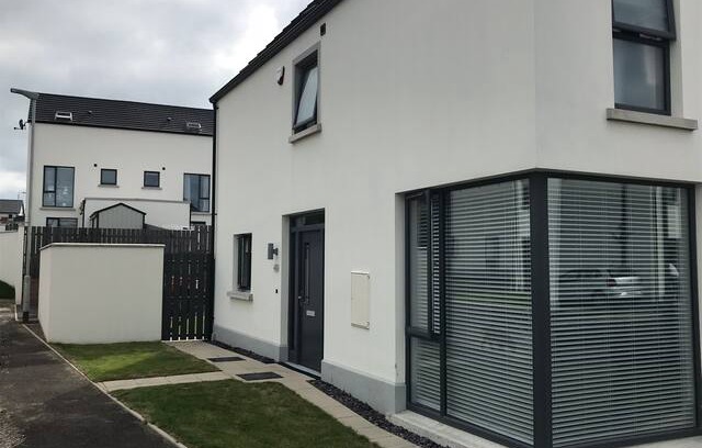 Portstewart House | Modern North Coast holiday home in Portstewart