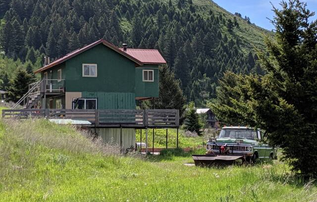 Bozeman Cabin | Sunshine Mountain Cabin