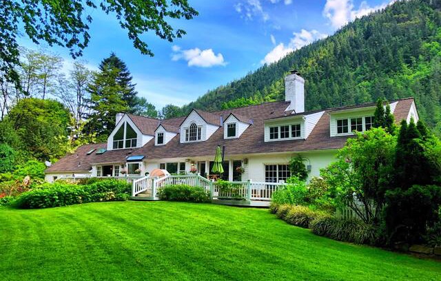 Issaquah Other | A stay in the country - Fox Hollow Manor