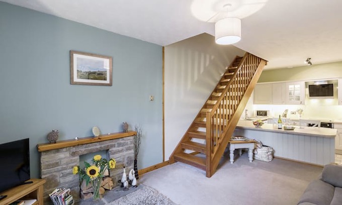 Leyburn Cabin | 2 Old Chapel Leyburn
