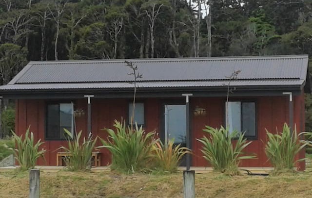 Haast Cabin | The Cottage at Hannahs Clearing, Haast