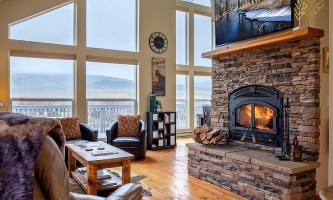Livingston House | Chicory on the Yellowstone