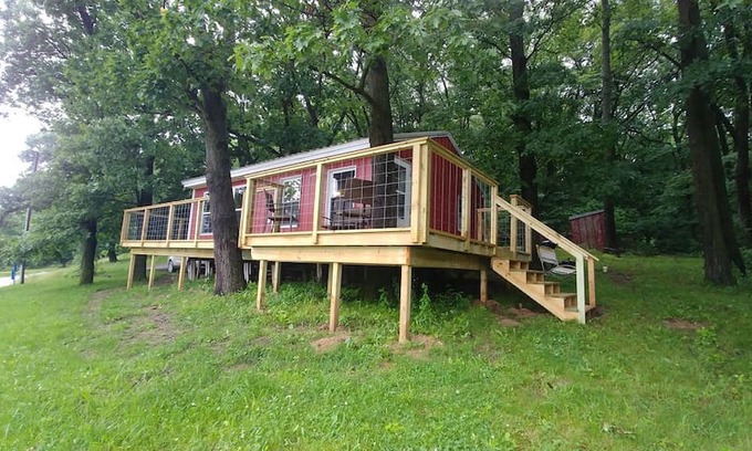 Niota Cabin | Mermaid Cabin on the Mississippi River