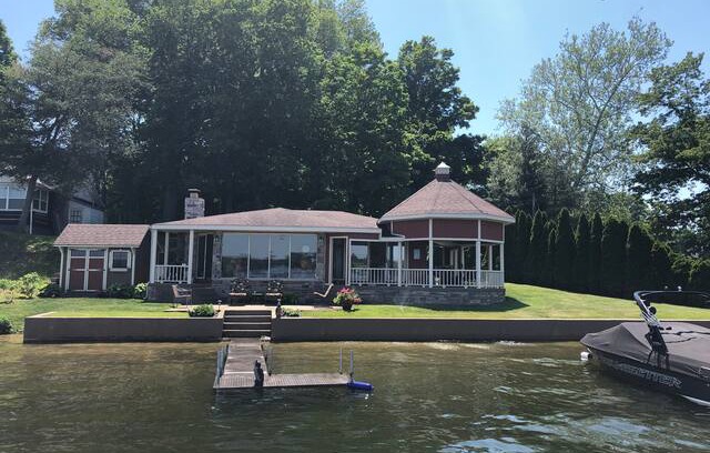 New Carlisle Cabin | Hudson Lake Hideaway
