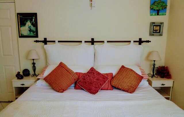 Sunset Crest Apartment | Cinnamon Cottage - Sugar and Spice Apartments