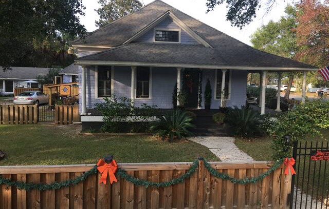 East Hill House | East Hill Bungalow, Suite #2 (3 suites on site)