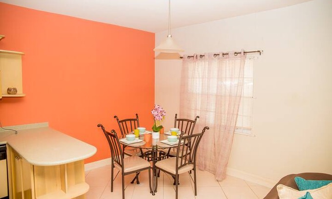 Montego Bay Apartment | Relaxing Two Bedroom Apartment in Ironshore