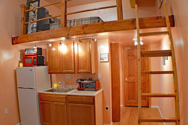 Northeast Kansas City Apartment | Lara Croft (NO PET APARTMENT)