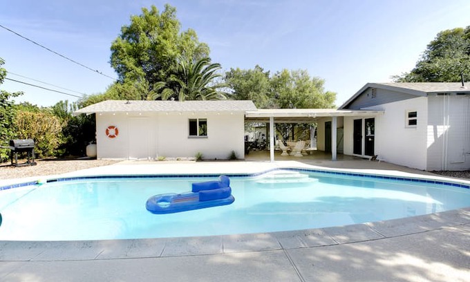 Mesa House | The Oasis Hideout