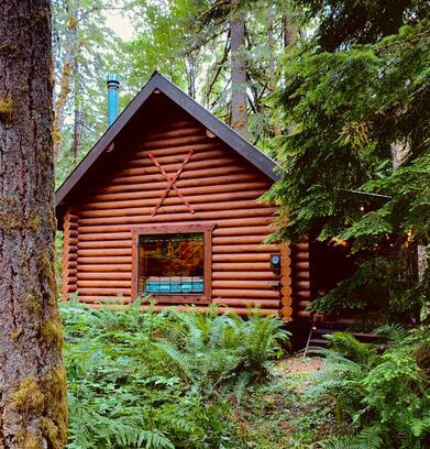 Skykomish Cabin | Foggy Logs - A Log Cabin Getaway