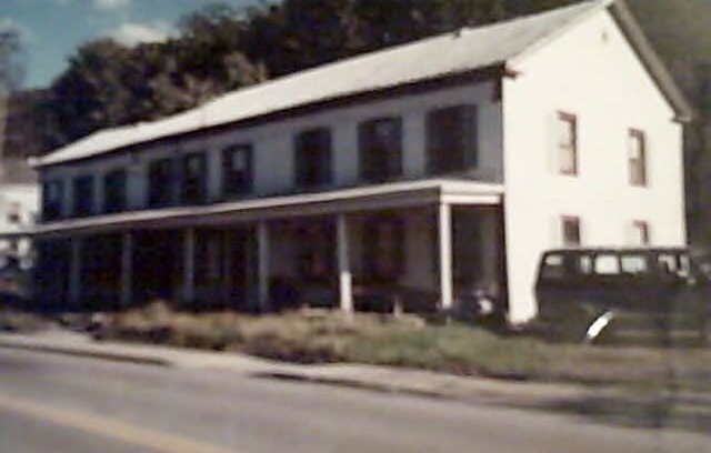 Davenport Bed & Breakfast | 5 minute NYST Davenport Oneonta Inn Room 3
