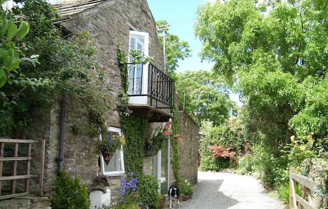 Leyburn Cabin | Vine Barn Bellerby Nth Yorkshire 4*Gold holidays