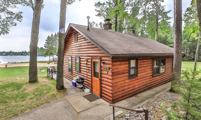 St Germain Cabin | NEW LISTING! Jack Pine - Serenity Bay Resort