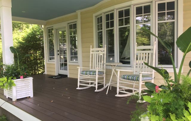 Fenelon Falls Cabin | Luxury cottage on Cameron Lake right in town.