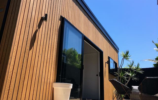 Mangere Bridge House | The Oasis in the Bridge
