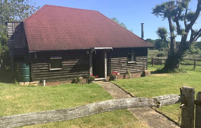 Godalming Other | Unique and quirky Bothy near London