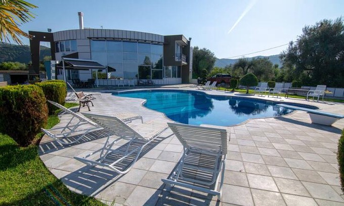 Thermo Villa | Villa TATA - Πολυτελής χώρος για διακοπές