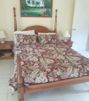 West End Apartment | Villa Josephine
