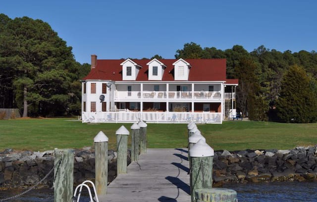 Cambridge House | Captains Quarters on The Bay