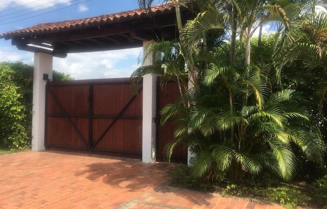 Melgar Villa | Casa campestre con Piscina en Verdesol para 14