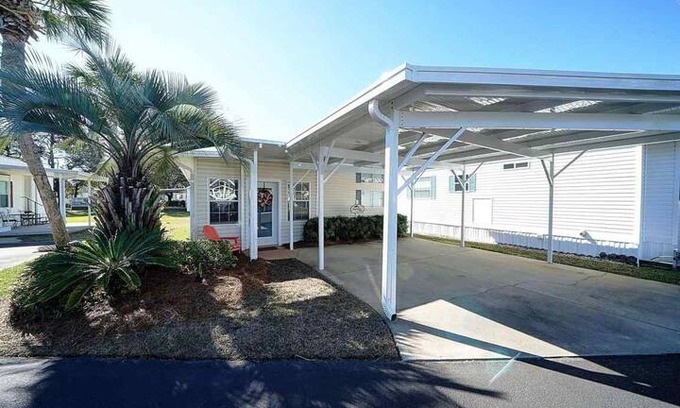 Upper Grand Lagoon Cabin | Emerald Pointe Resort, Aug. nts. available!