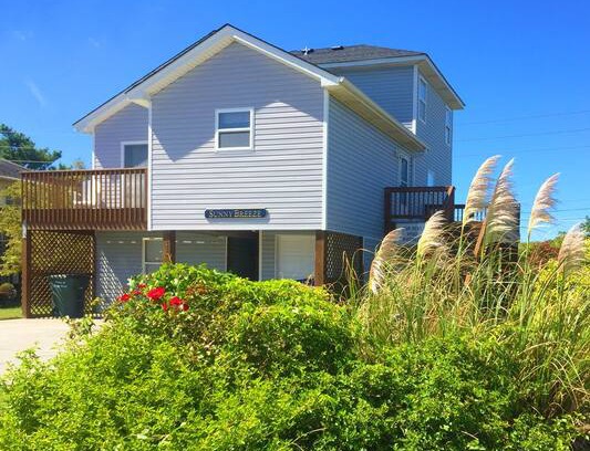 Nags Head House | The SUNNY BREEZE of Old Nags Head Cove