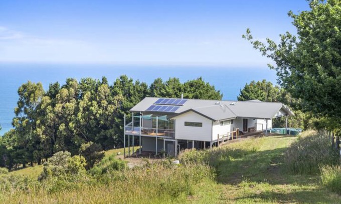 Wongarra House | LAPUTA - THE CASTLE IN THE SKY - APOLLO BAY