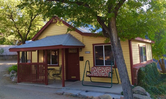 Prescott House | Goodwin Street Getaway