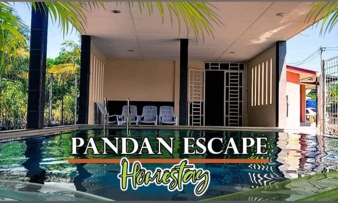 Lundu House | Pandan Escape Homestay