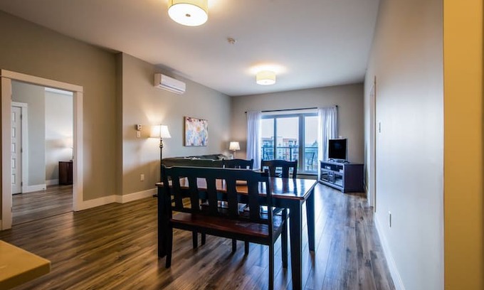 Bedford House | Amesbury Gate