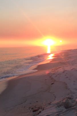 Navarre Beach House | "Bahia Breeze" ~ Navarre Beach, Sleeps 8 ~ Pets OK
