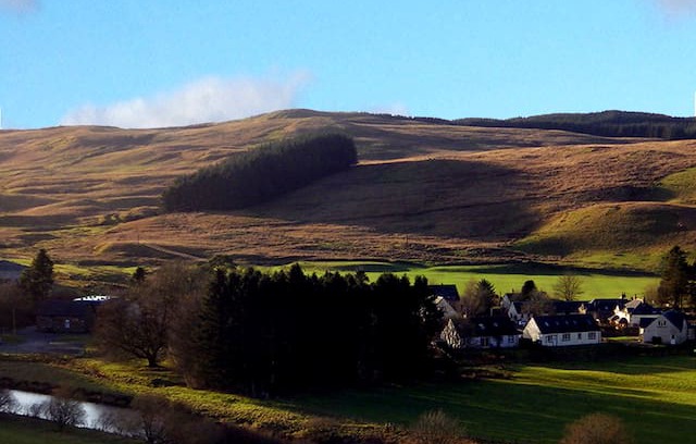 Holm Cabin | Eskdalemuir Cottage ~ short walk to Samye Ling.