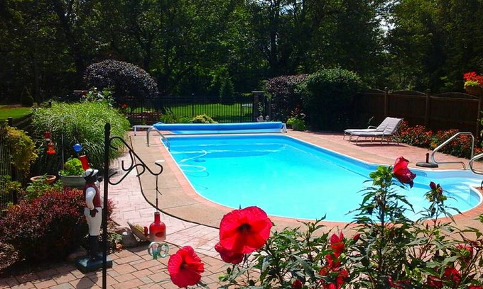 Crittenden House | Carols Country Inn ☆☆☆☆☆
