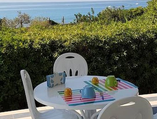 Lido Silvana Villa | Villa singola sul mare IBISCUS- Marina di Pulsano