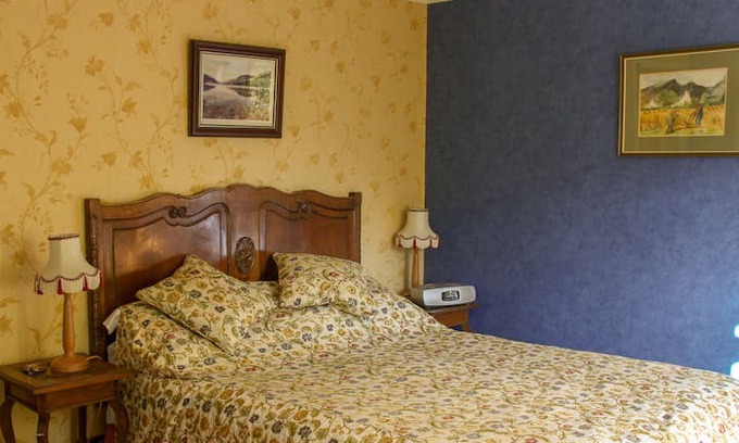 Lochearnhead Bed & Breakfast | Beech, Creagan House, Bed & Breakfast, Strathyre.