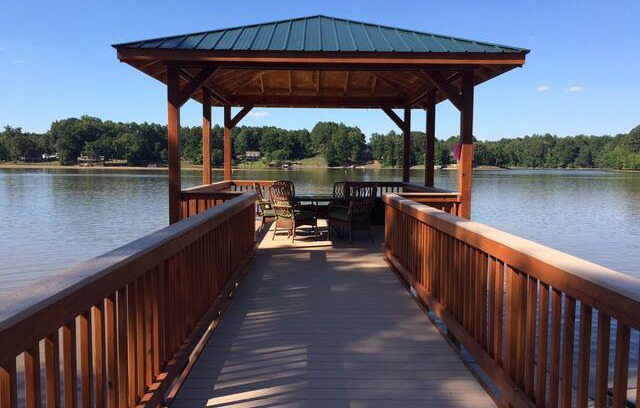Belmont House | Camm’s Lakeside Retreat (close to Charlotte)