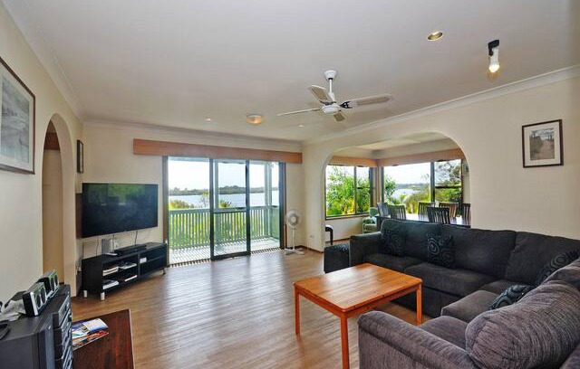 Tea Gardens House | Myall Manor