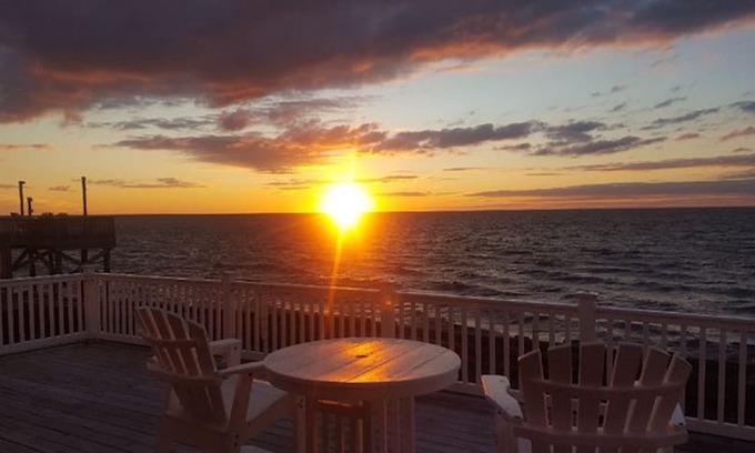 Goshen House | Bayfront Beauty at Reeds Beach