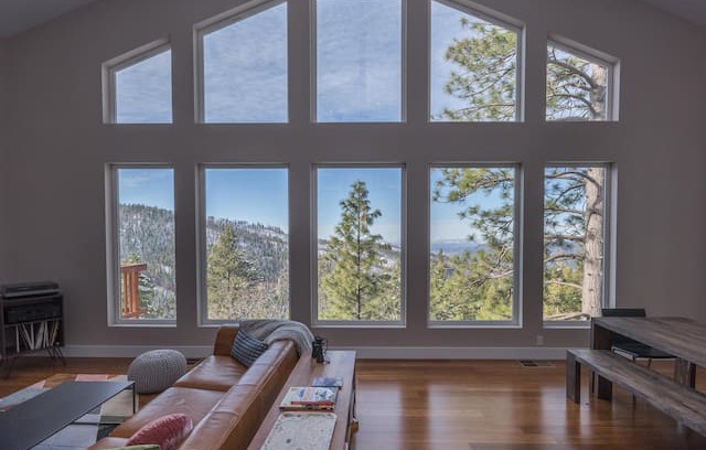 Yosemite West Villa | Aerial Ascent Yosemite