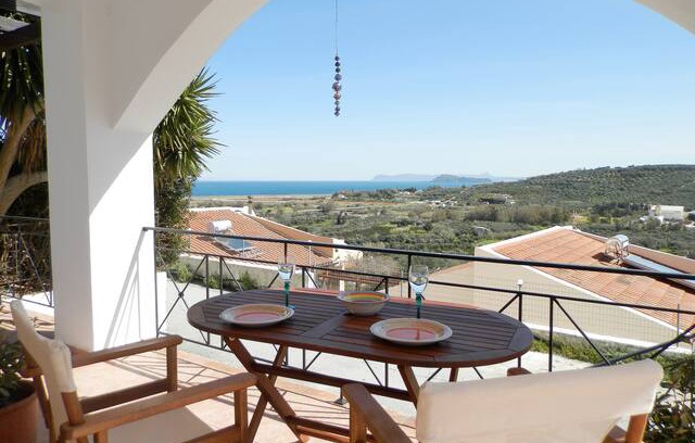 Dempla Villa | Villa Elmanda with pool,cool view,near the beach!!
