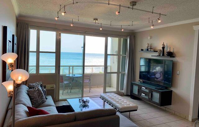 Stella Apartment | **PELICAN REEF--BEACH FRONT**