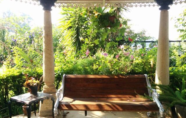 Coonoor Villa | A room in the charming town of Coonoor