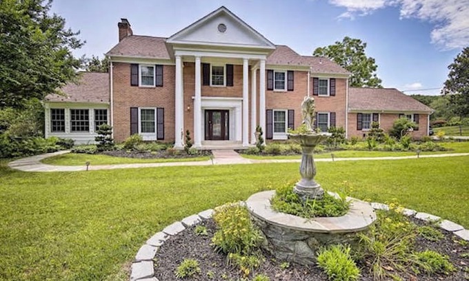 Travilah Villa | Lux Potomac Estate with PrivatePool/15min from DC