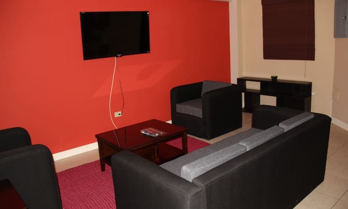 Eden Gardens Apartment | Casa De Baron Apt - New Kingston