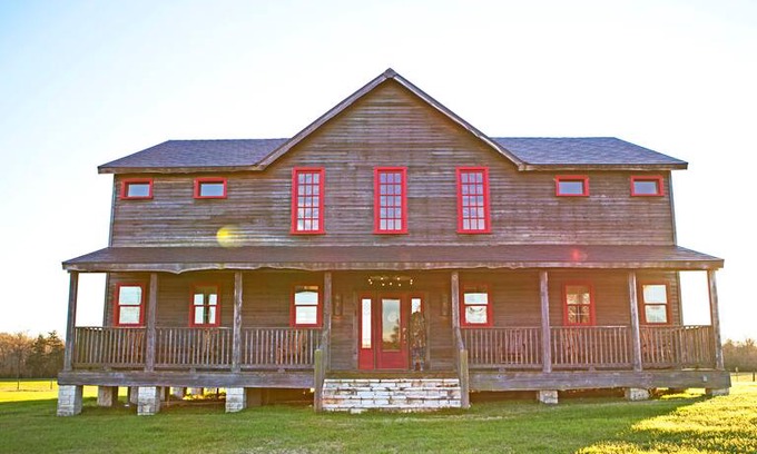 Round Top Hotel | Junk Gypsy Wander Inn- The Stardust Room