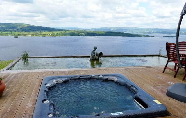 Portroe Villa | Bellevue House Panoramic Lake Views