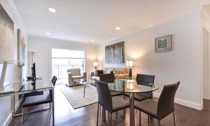 South Boston Apartment | Lavish 2 Bedroom with Great Views in South Boston!